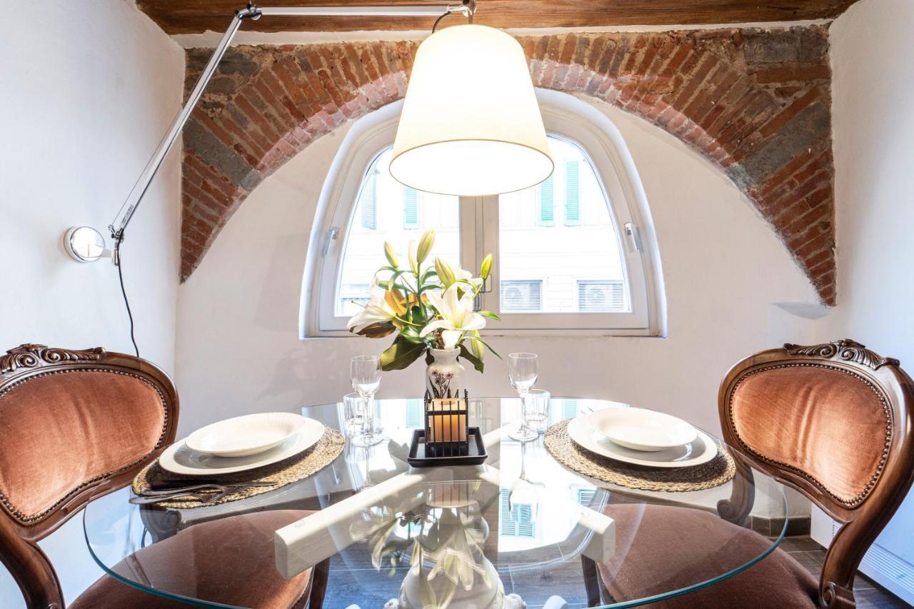 Palazzovilla Historic Building Luxury Suite Флоренція Екстер'єр фото