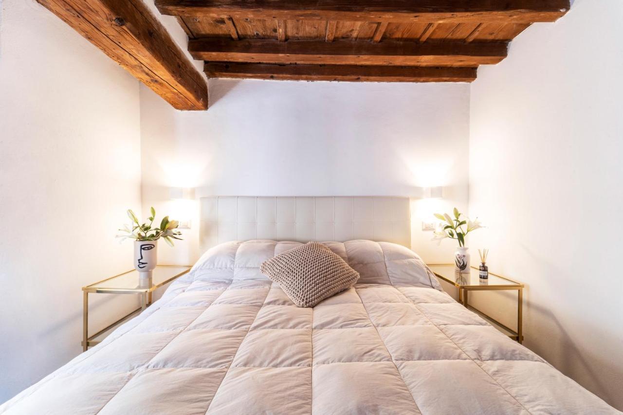 Palazzovilla Historic Building Luxury Suite Флоренція Екстер'єр фото