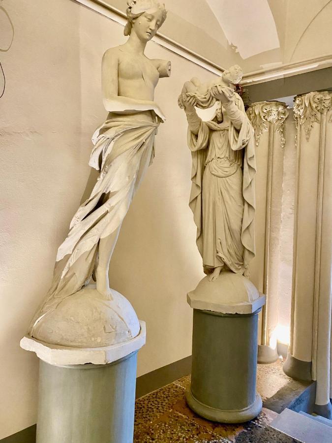 Palazzovilla Historic Building Luxury Suite Флоренція Екстер'єр фото