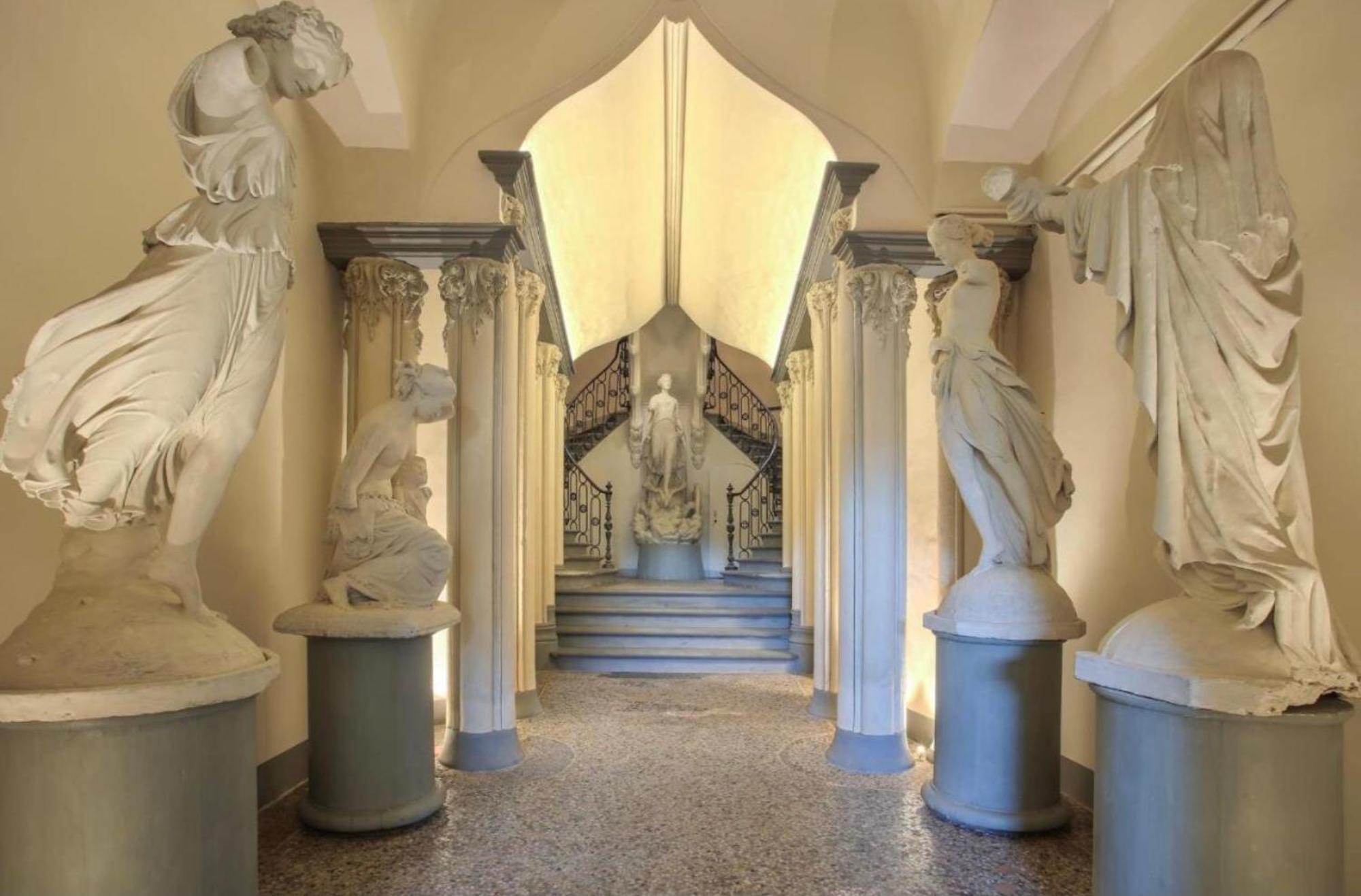 Palazzovilla Historic Building Luxury Suite Флоренція Екстер'єр фото